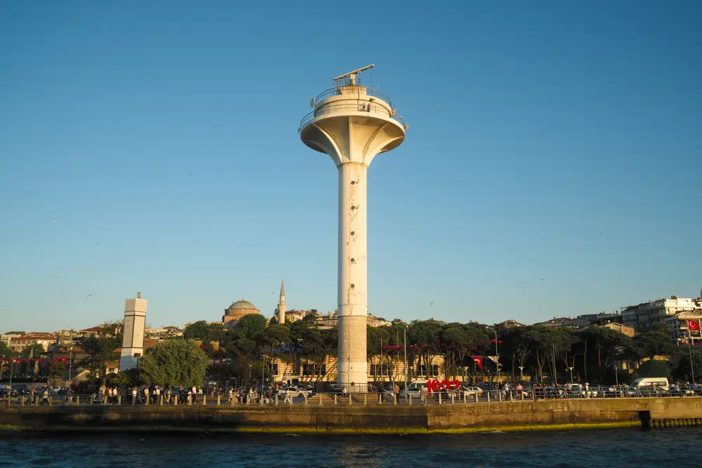 2026-06-06_istanbul_coastal-radar-tower_dsc03516.jpg