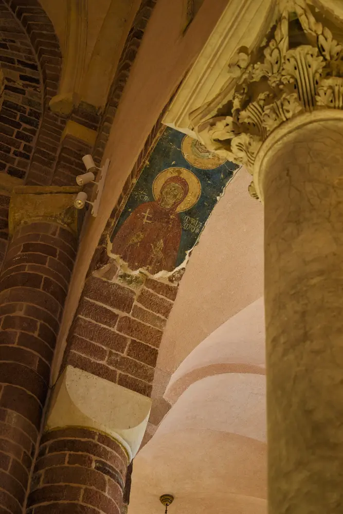 2026-06-11_kotor_church-fresco-arch_dsc05467.jpg