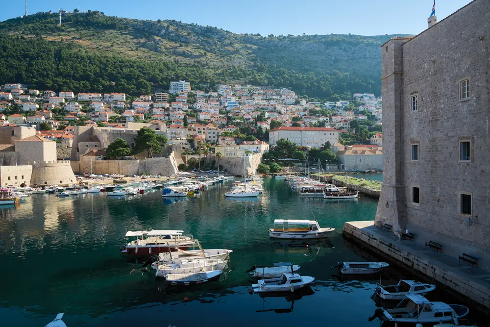 2026-06-10_dubrovnik_harbour-from-city-walls_dsc04835.jpg