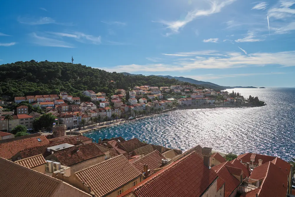 2026-06-13_korcula_walled-town-from-above_dsc06645.jpg