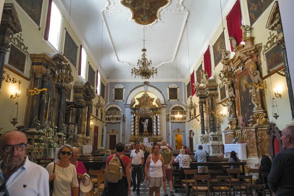 2026-06-15_dubrovnik_gilded-church-interior_dsc07576.jpg