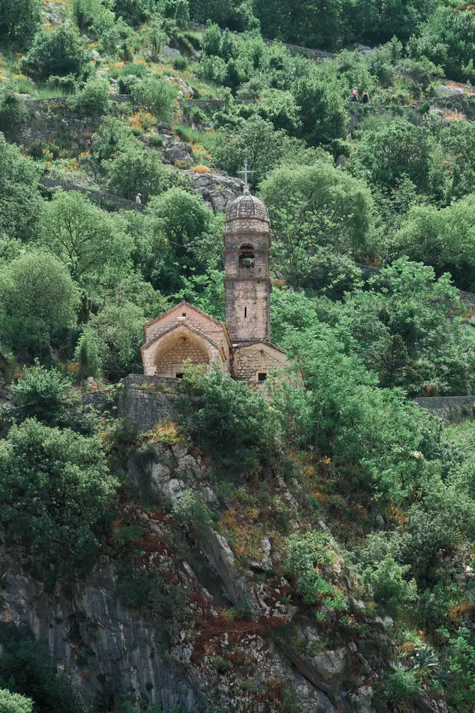 2026-06-12_kotor_hillside-church-tower_dsc05961.jpg