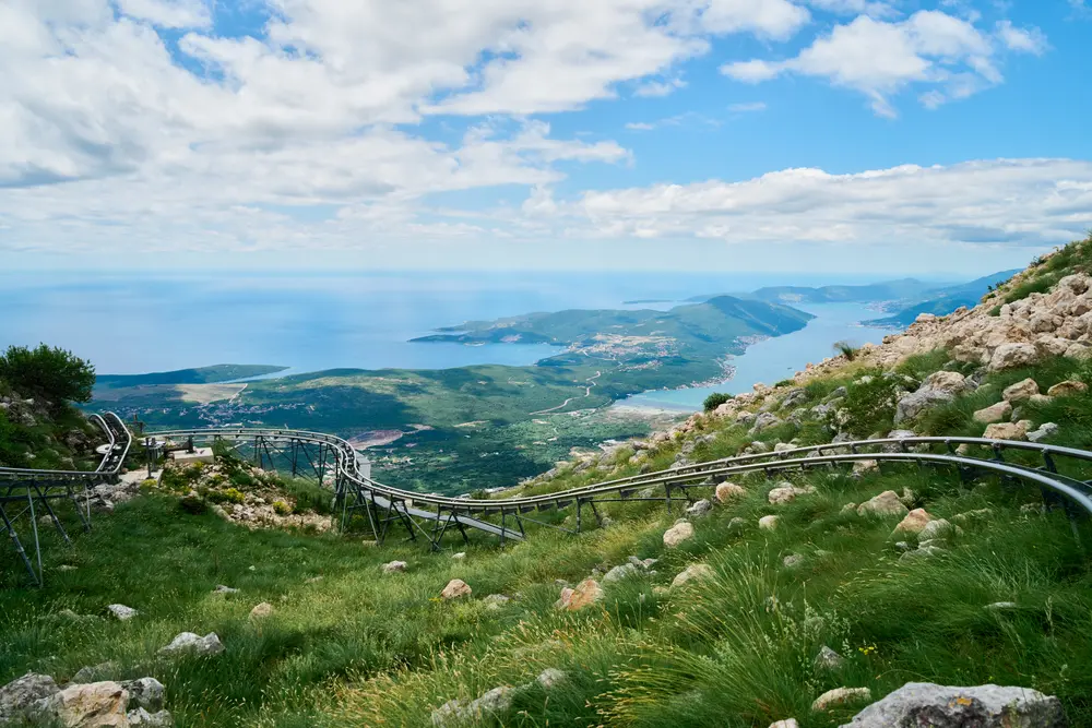 2026-06-12_kotor_coaster-track-sea-view_dsc06048.jpg