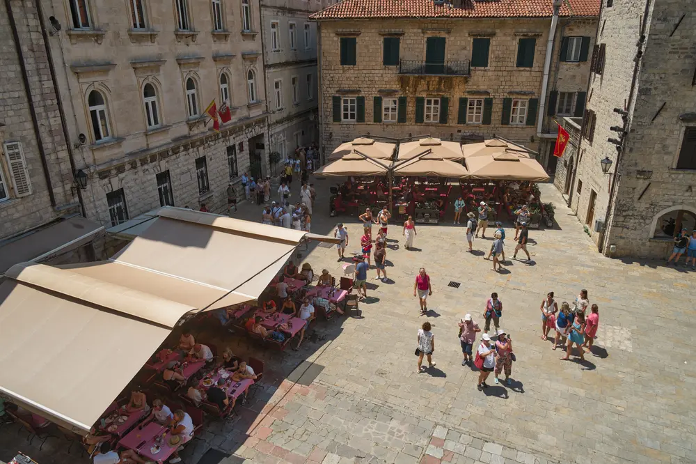 2026-06-11_kotor_square-from-above_dsc05481.jpg