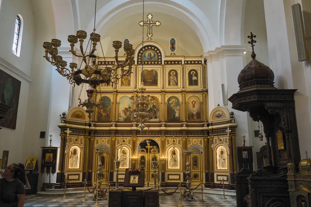 2026-06-11_kotor_gilded-iconostasis_dsc05538.jpg