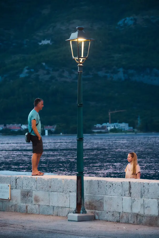 2026-06-14_korcula_seafront-wall-at-dusk_dsc07434_1.jpg