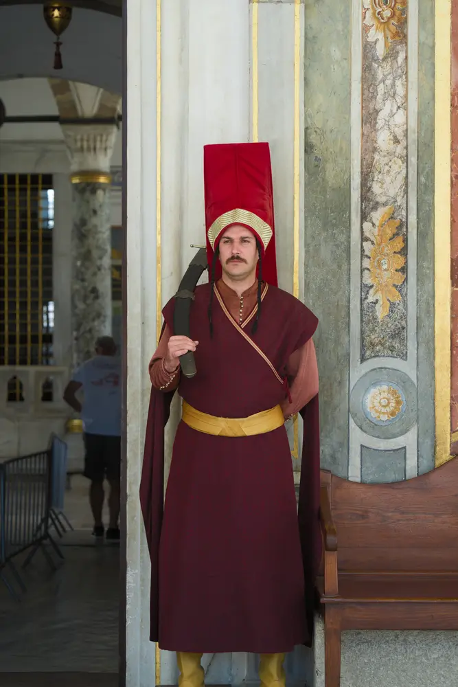 2026-06-07_istanbul_janissary-costume-figure_dsc03766.jpg