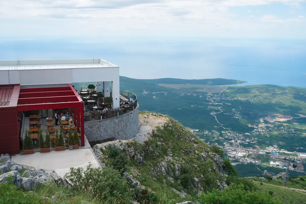 2026-06-12_kotor_mountaintop-station-view_dsc06087.jpg
