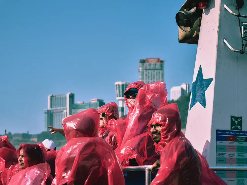2024-09-05_niagara-falls_boat-ponchos_dsc03365.jpg