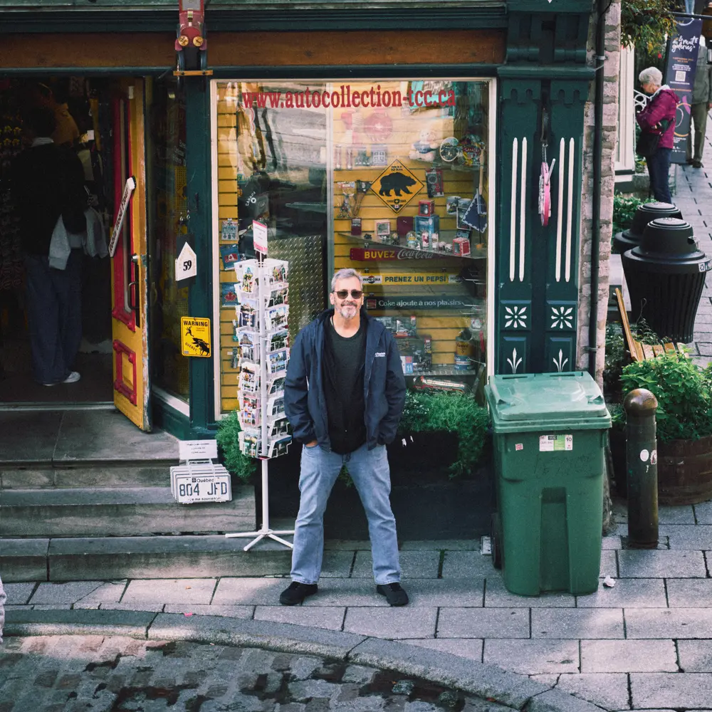 2024-09-10_quebec-city_shop-door_dsc04706_1.jpg