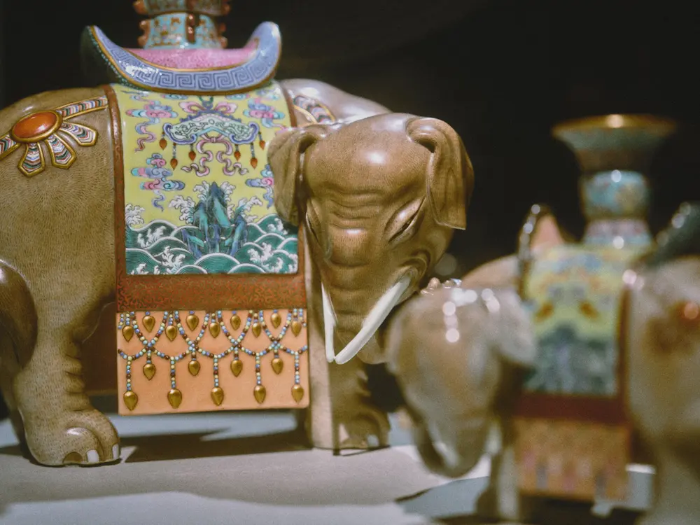 赤い寺院